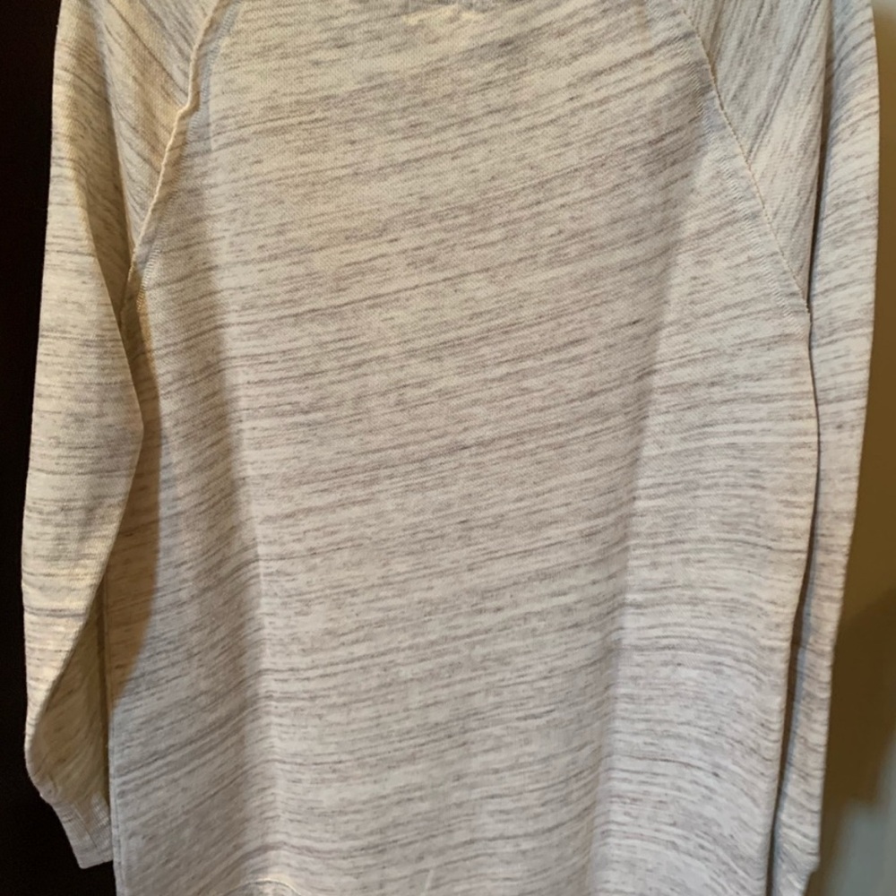 Carson Sweatshirt - Picture 7 of 10